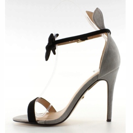 Sandálias em um pino com orelhas ZJ-15P Cinza preto 2