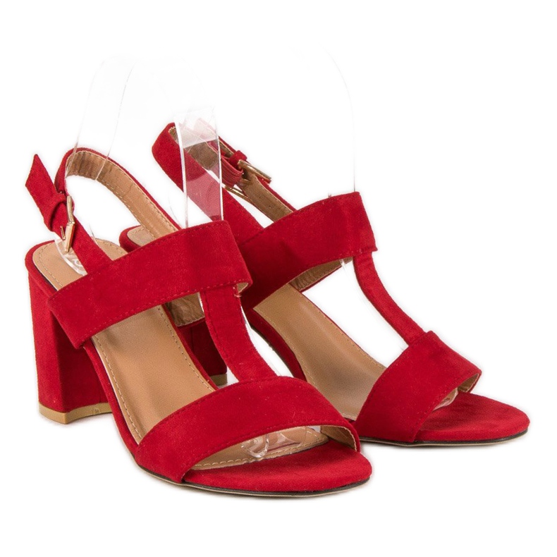 SDS Sandálias vermelhas em um poste vermelho 1