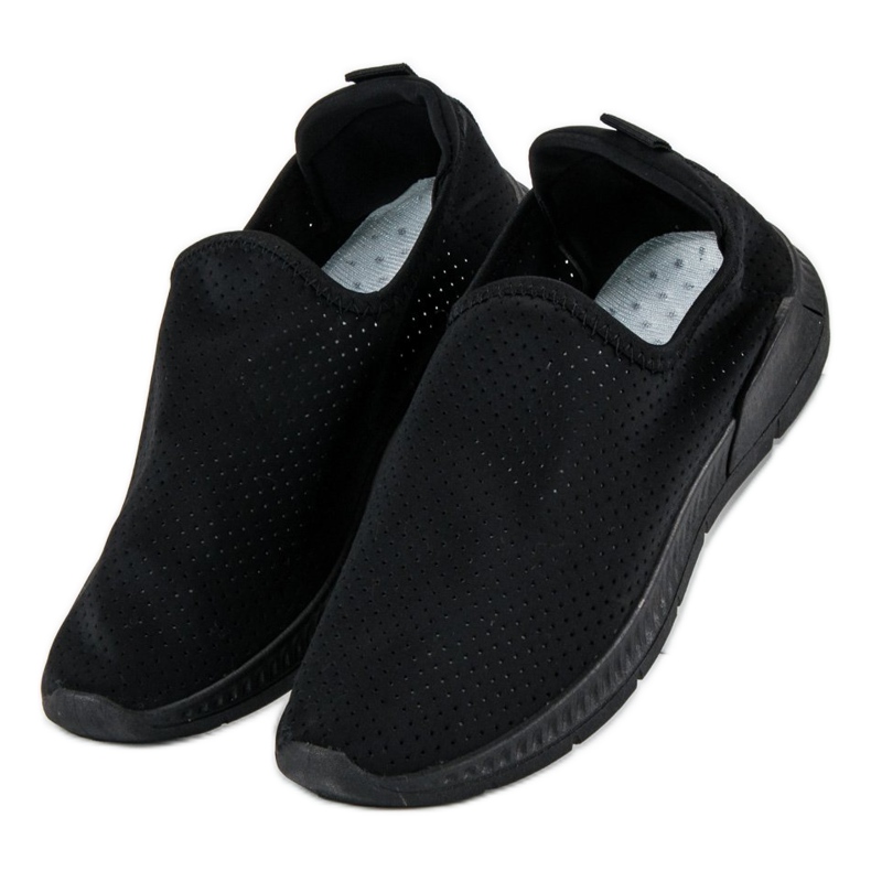 Tênis esportivo a céu aberto e slip-on preto 1
