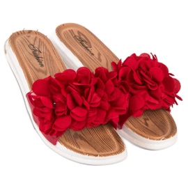 Chinelos vermelhos com flores 2