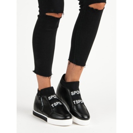 Tênis preto com zíper 1 Tênis preto com zíper 1