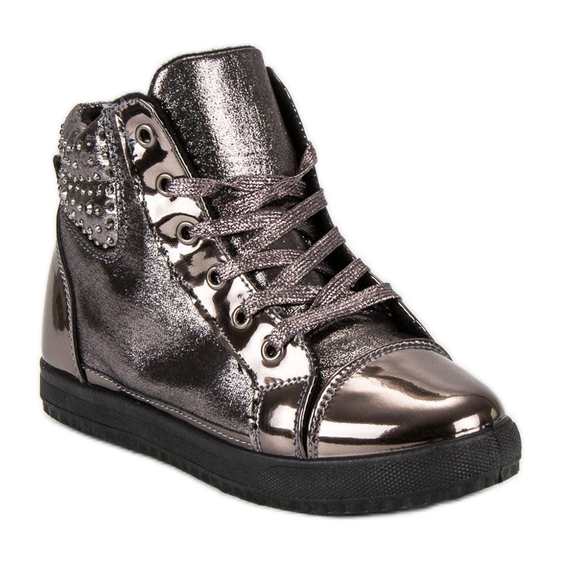 Tênis amarrado castanho 1