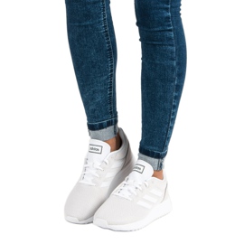 Adidas Run 70S B96563 castanho 2