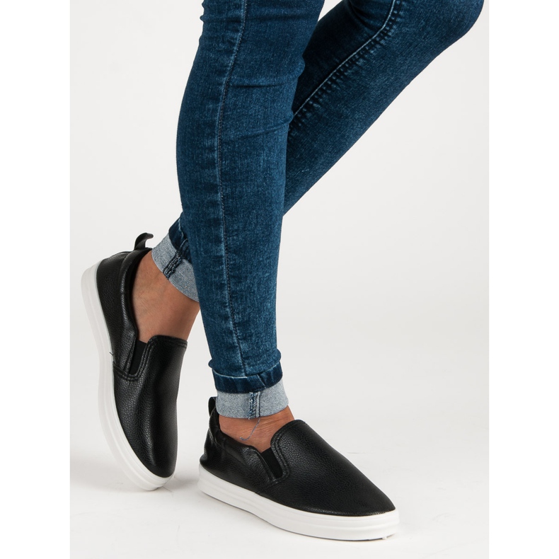 Chinelos pretos 1 Chinelos pretos 1