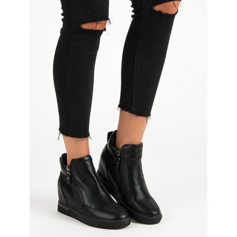 Tênis no zíper preto 2 Tênis no zíper preto 2