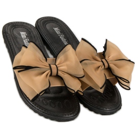 Chinelos com laço castanho 2