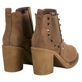 Seastar Botas com tachas marrom 2