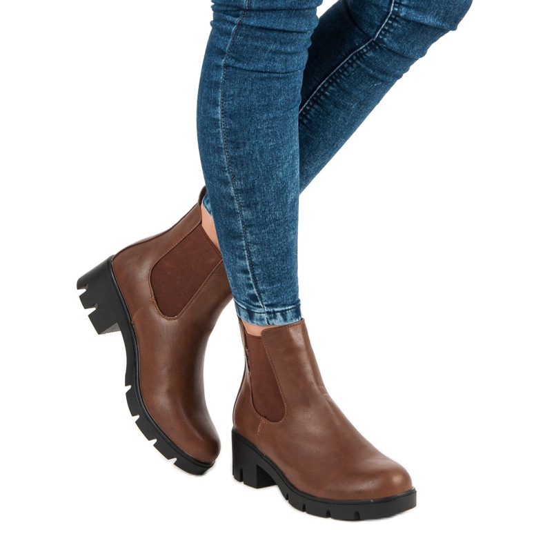 Small Swan Botas marrons Chelsea castanho 1