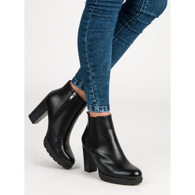 Filippo Botas confortáveis ​​no poste preto 1