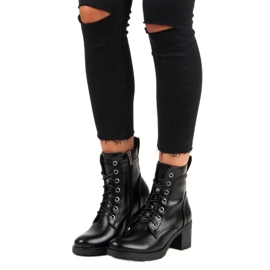 Botas vinceza pretas com atacadores preto 1
