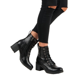 Botas vinceza pretas com atacadores preto 2