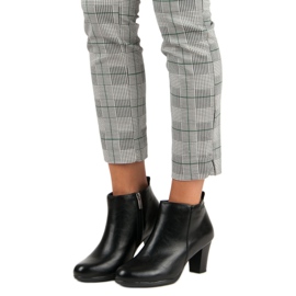 Botas elegantes no poste VINCEZA preto 1