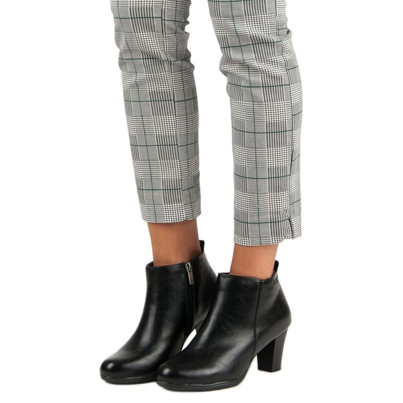 Botas elegantes no poste VINCEZA preto 1