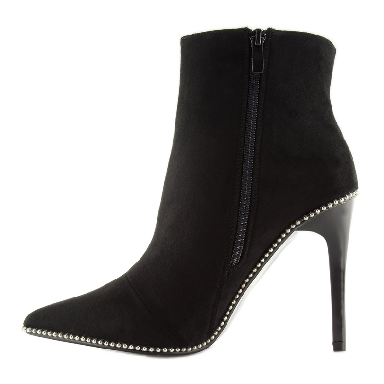 Botas pretas ZY153 pretas em um pino preto 1