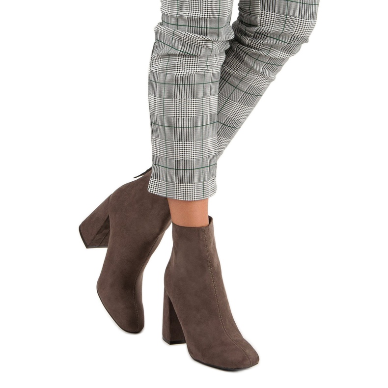 Corina Botas de camurça elegantes castanho 1