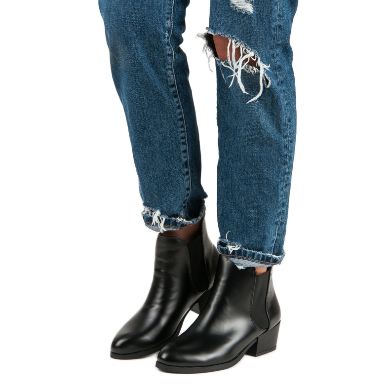 Corina Botas pretas Chelsea com salto alto preto 1