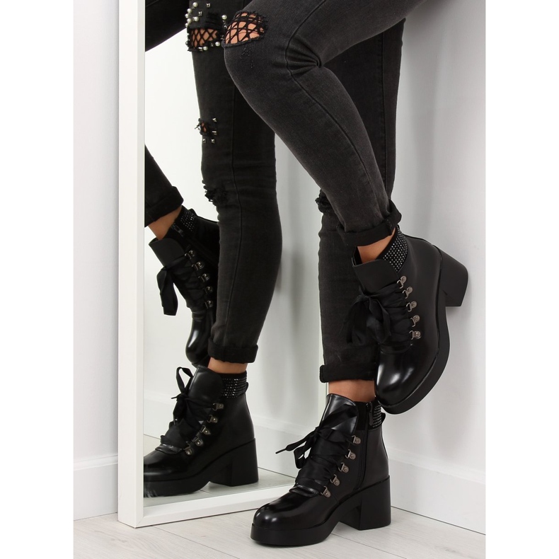 Botas pretas com sola alta 0-183 preto 1 Botas pretas com sola alta 0-183 preto 1