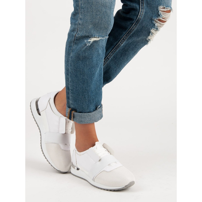 Calçados esportivos deslizantes branco 2