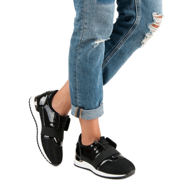 Calçados esportivos deslizantes preto 2