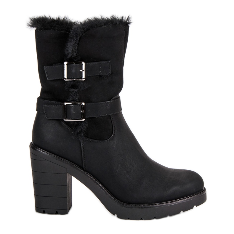 Botas quentes no poste preto 1 Botas quentes no poste preto 1