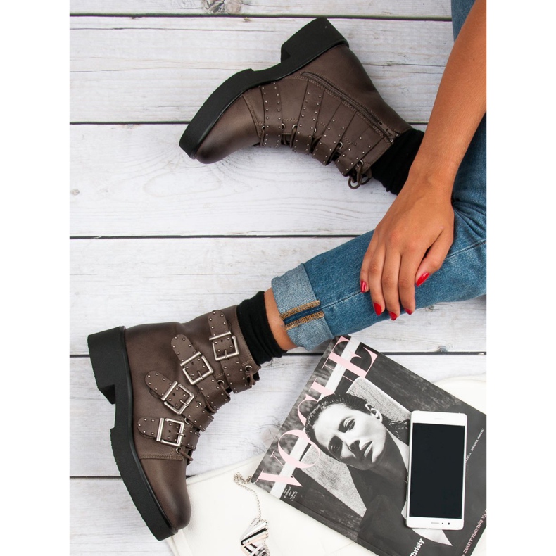 Corina Botas trabalhadoras marrons castanho 1