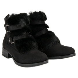 Botas pretas com pele preto 1