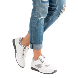 Sapatos esportivos elegantes branco 2