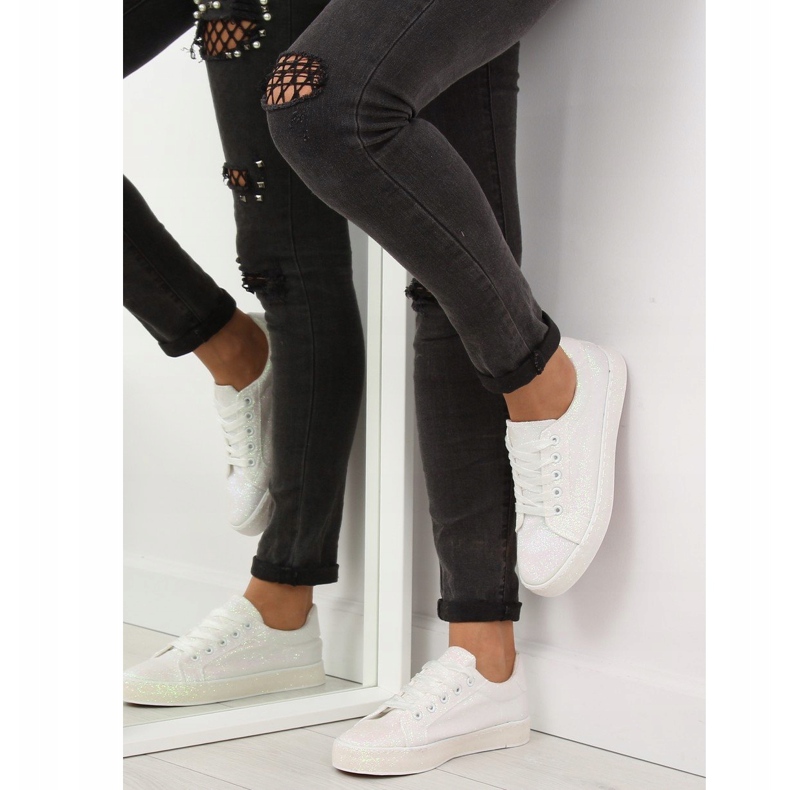 Tênis branco iridescente BL142 branco roxo 1