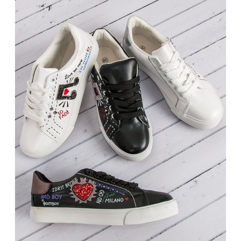 Tênis Pretos Com Estampa 1 Tênis Pretos Com Estampa 1