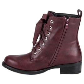 Trabalhadores empatados cor de vinho vermelho 2