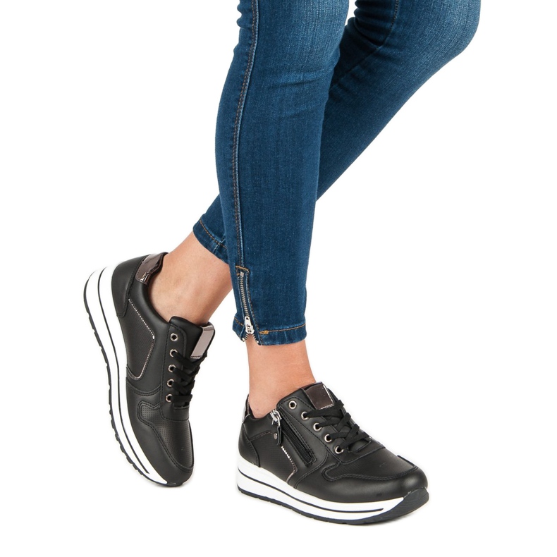 Calçados esportivos deslizantes preto 2