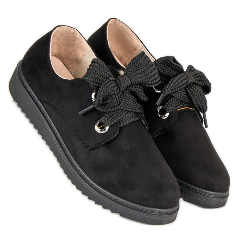 Tênis com atacadores de camurça preto 2