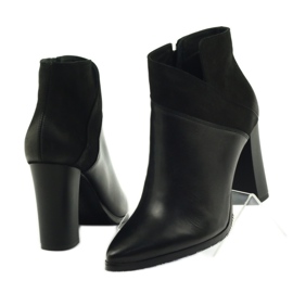 Botas pretas Espinto 139 no poste preto 4
