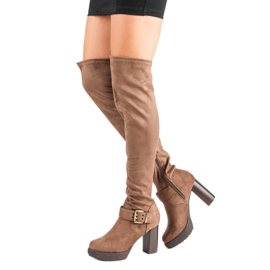 Super Me Botas de mosqueteiro no poste castanho 1 Super Me Botas de mosqueteiro no poste castanho 1