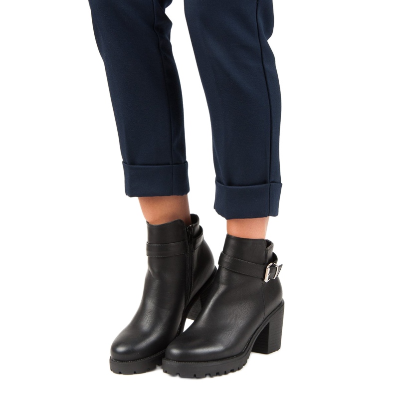 Kayla Botas pretas todos os dias preto 1