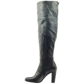Botas pretas de salto alto preto 2