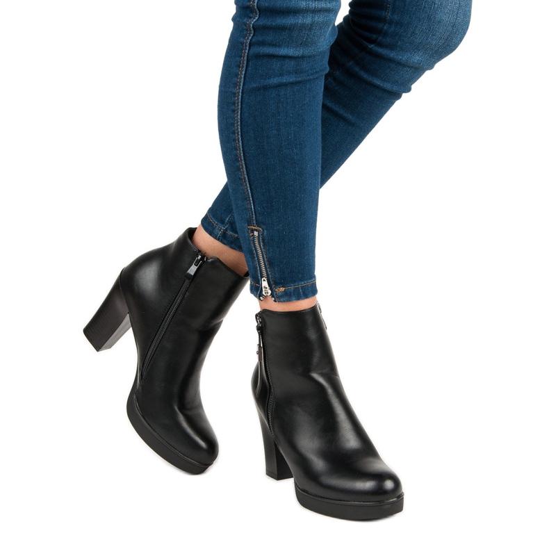 Botas clássicas no post vinceza preto 2