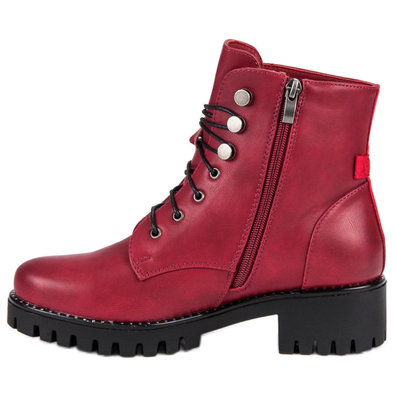 Filippo Trabalhadores de rocha com isolamento vermelho 1