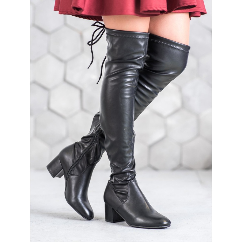 Seastar Mosqueteiros negros preto 1