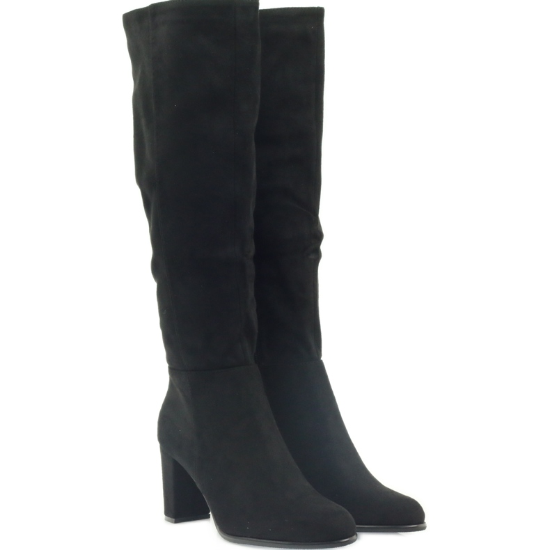 Botas no poste Sergio leone preto 4