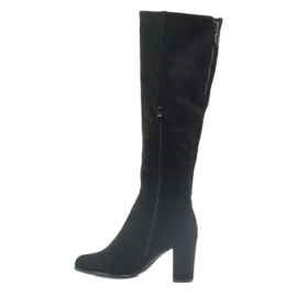 Botas no poste Sergio leone preto 2
