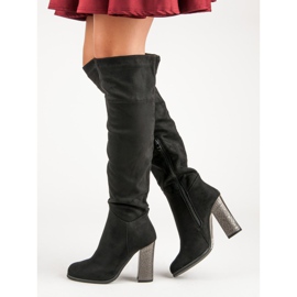 Ch. Creation Botas estilosas no poste preto 1