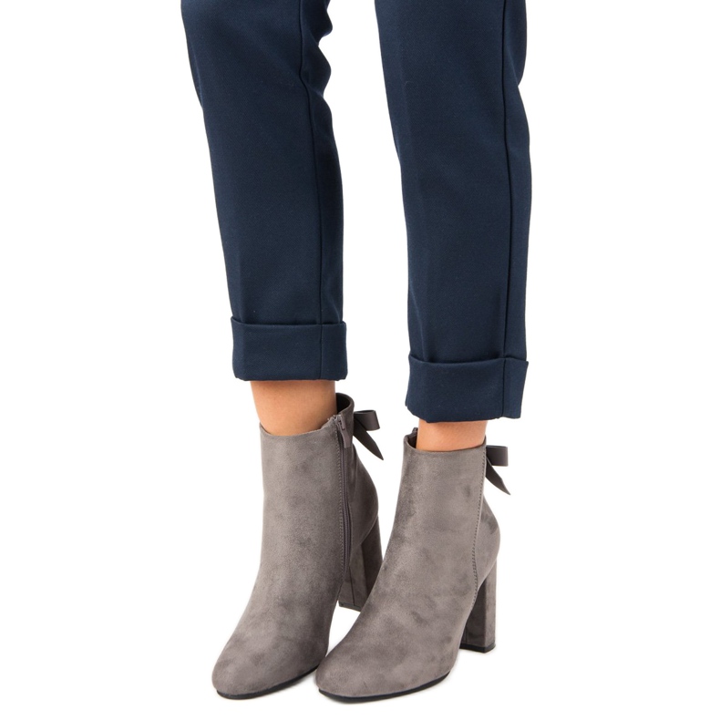Ideal Shoes Botas cinzentas elegantes cinza 2