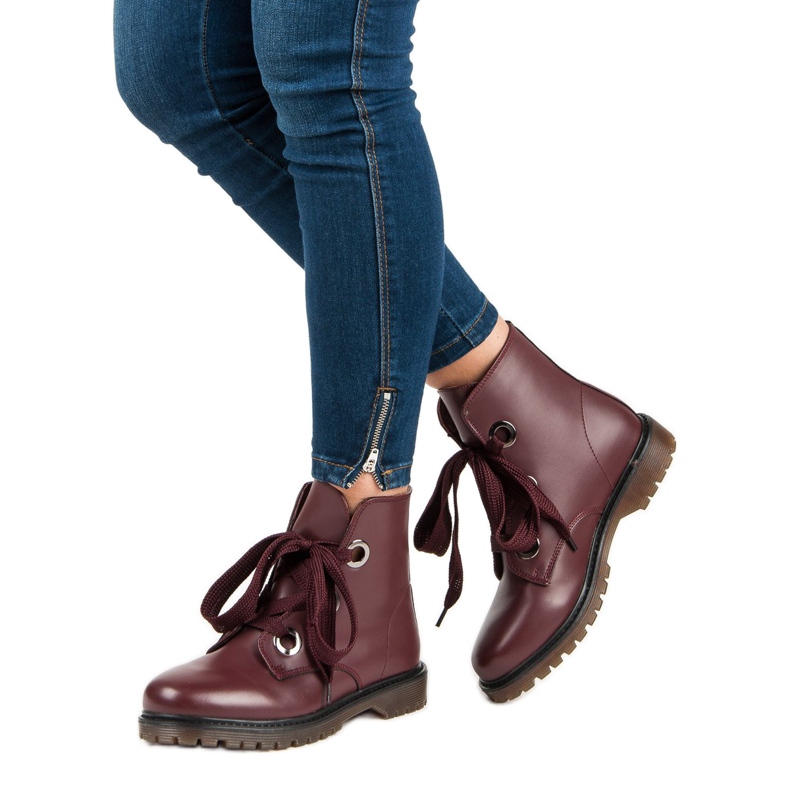 Kayla Trabalhadores amarrados vermelho 1