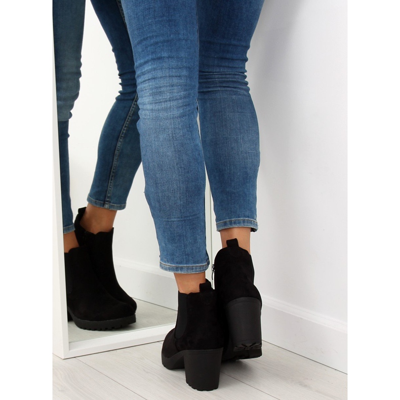 Botas pretas com salto largo E5106 Preto 1