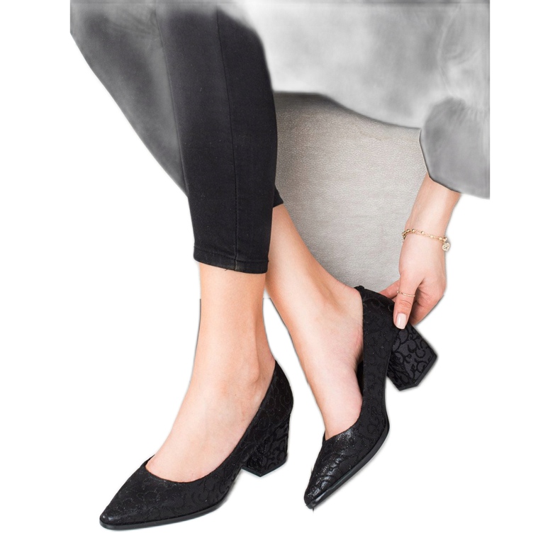 Kylie Bombas Pretas Elegantes preto 1