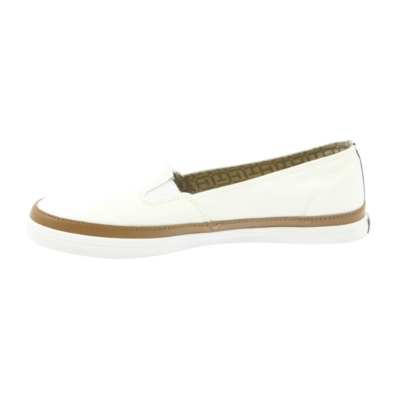 Tommy Hilfiger ICÔNICO KESHA SLIP ON 121 branco 2 Tommy Hilfiger ICÔNICO KESHA SLIP ON 121 branco 2