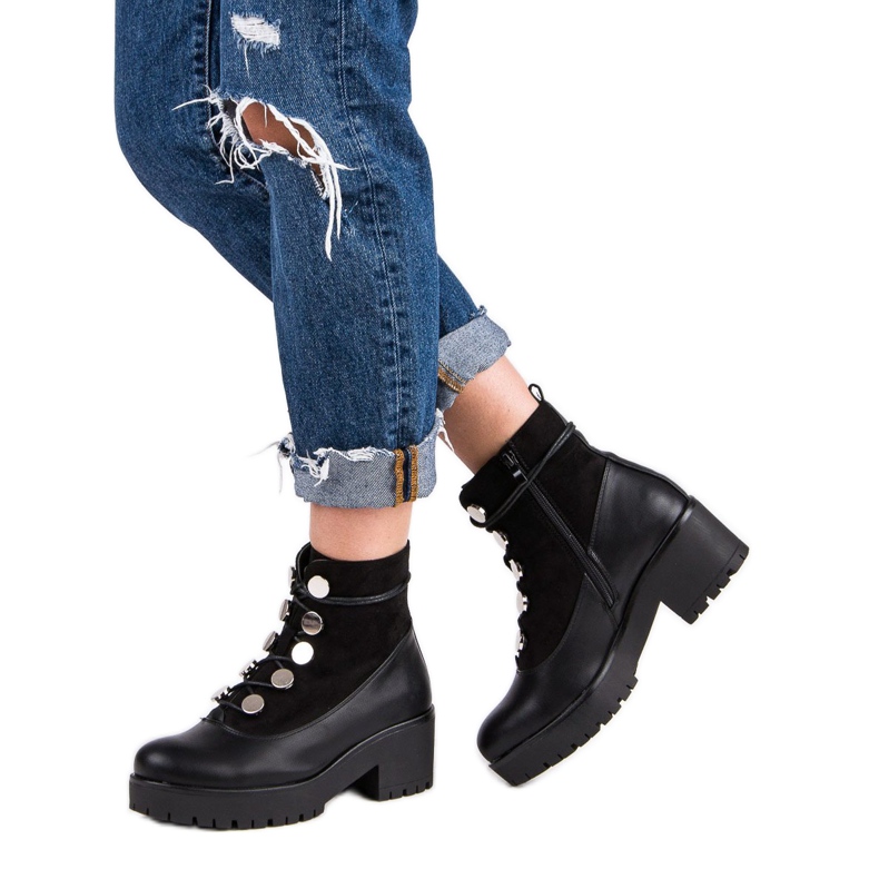 Queen Vivi Trabalhadores atados preto 2