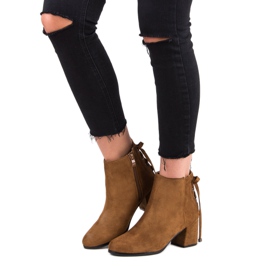 Botas de camurça femininas marrom 1