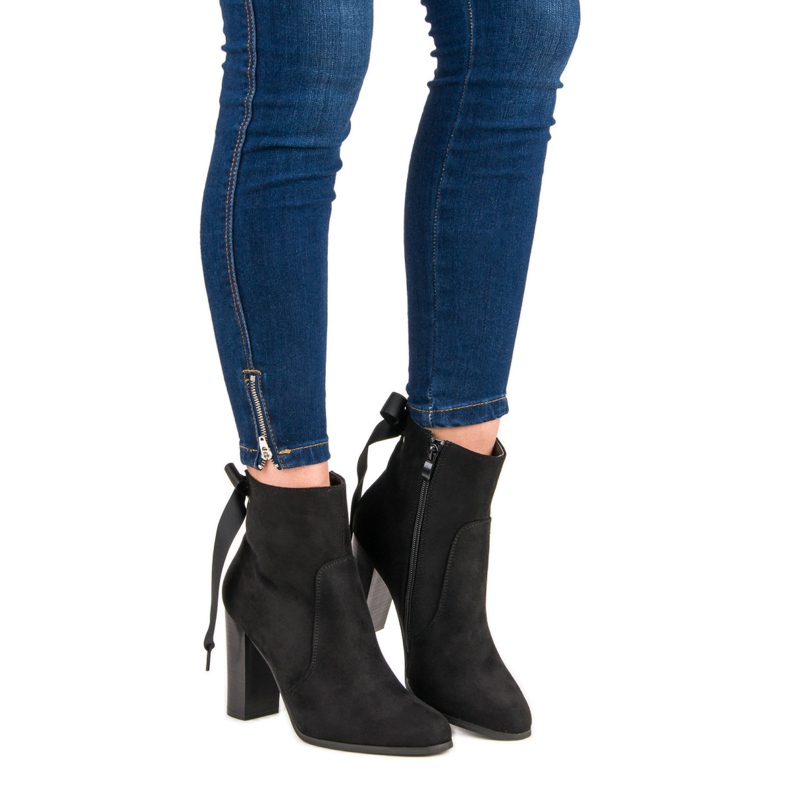 Super Mode Botas elegantes no poste preto 2